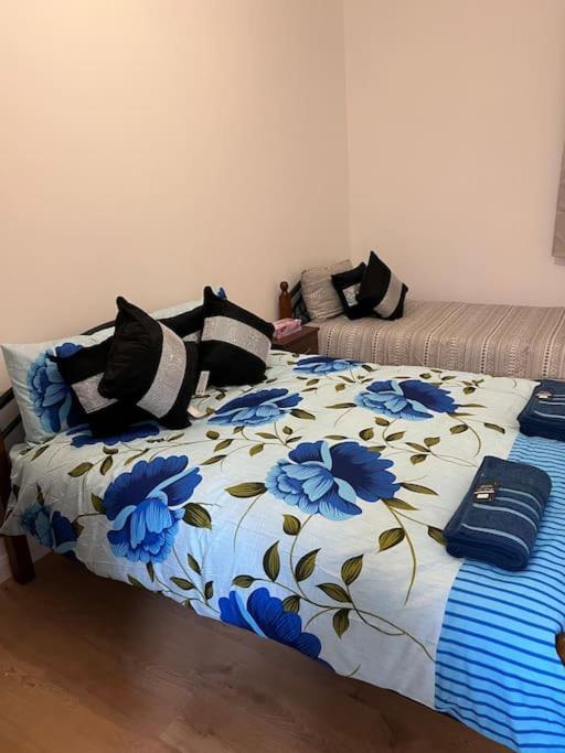 004- Brand New 1 Bedroom Apartment F1 Ealing Ngoại thất bức ảnh
