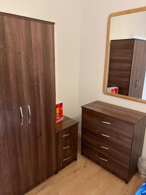 004- Brand New 1 Bedroom Apartment F1 Ealing Ngoại thất bức ảnh